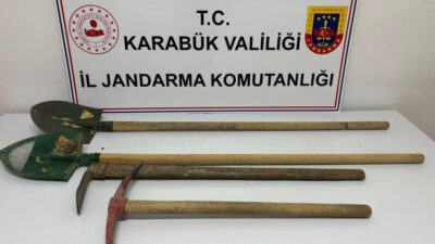 KARABÜK’ÜN YENİCE İLÇESİNDE GERÇEKLEŞTİRİLEN OPERASYONDA İZİNSİZ KAZI YAPTIĞI BELİRLENEN 3