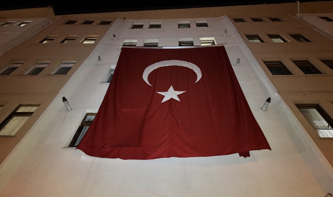 Karabük’e şehit ateşi düştü Gürcistan'da C-130 askeri kargo uçağının düşmesi sonucu şehit olan Kıdemli