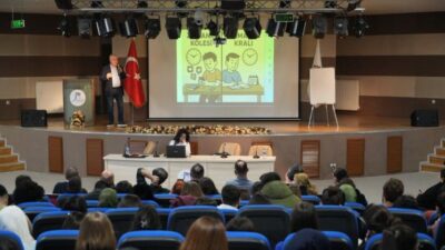 Karabük Üniversitesi (KBÜ) öğrencileriyle bir araya gelen otomobil firması eski