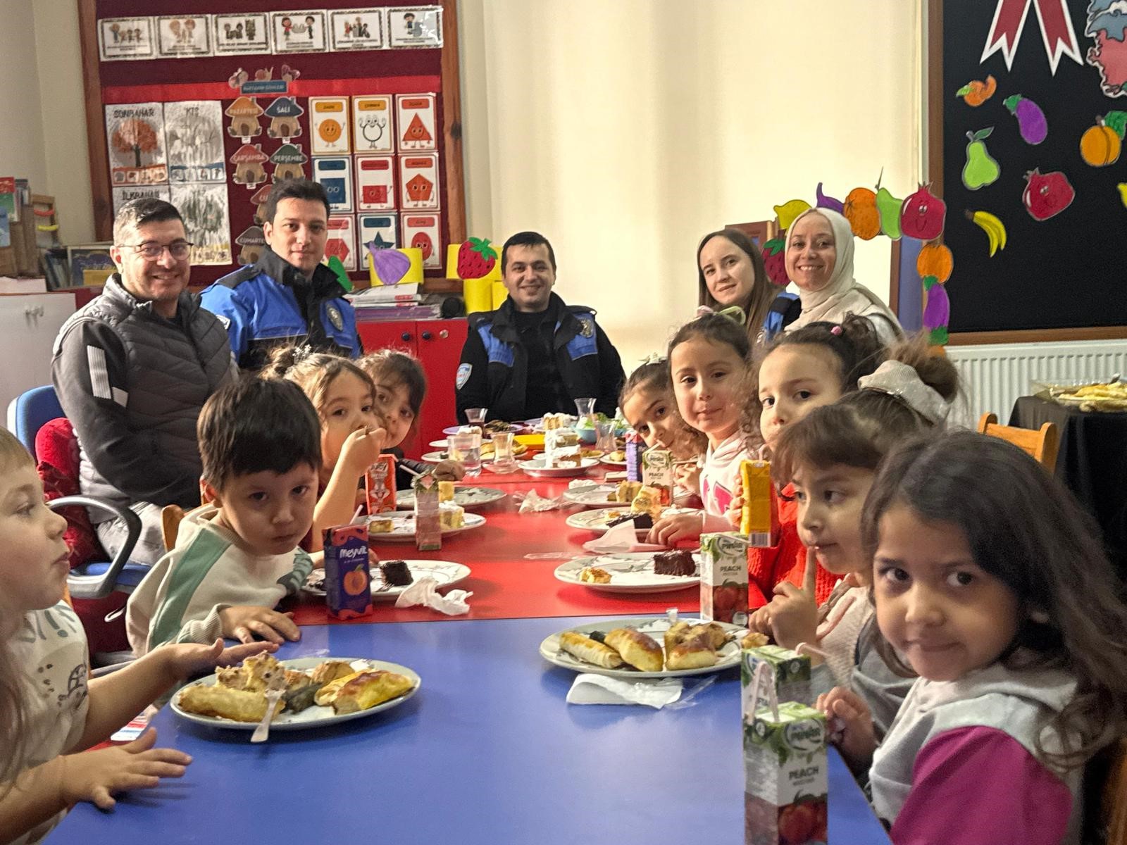 KARABÜK’TE YERLİ MALI BİLİNCİNE DİKKAT ÇEKMEK AMACIYLA ANLAMLI BİR ETKİNLİK