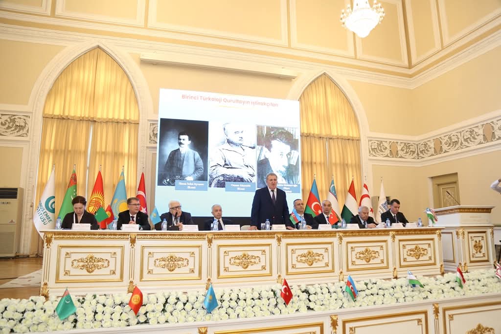 Türk Dünyasının önde gelen bilim insanları Bakü'de buluştu. 'Türk Tarihi