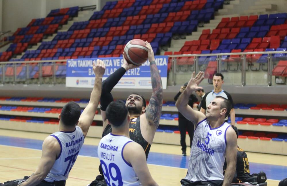 TEKERLEKLİ SANDALYE BASKETBOL SÜPER LİGİ’NDE