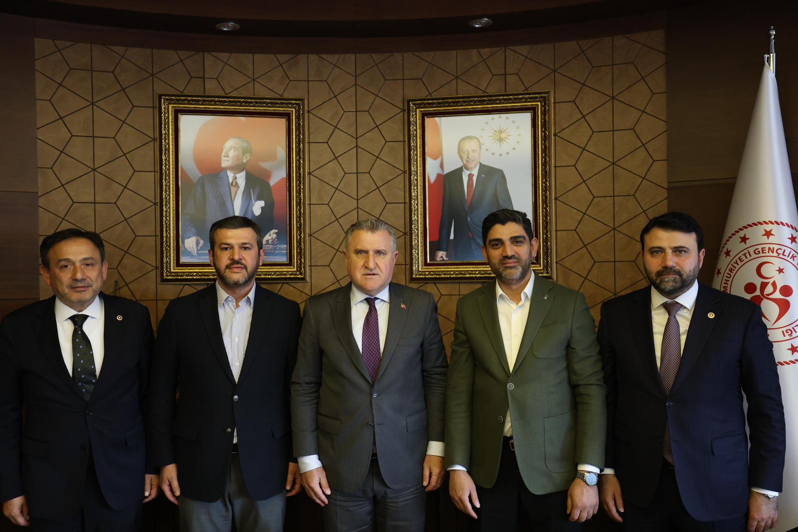 Karabük Belediye Başkanı Özkan Çetinkaya Karabük’ün emeğini büyütmek, gençlere daha