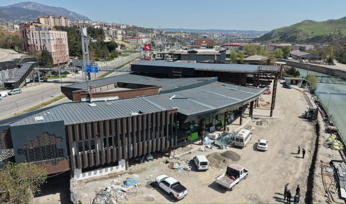 Karabük Şehirlerarası Otobüs Terminali, yenileme çalışmalarının tamamlanmasının ardından 19 Mayıs’ta