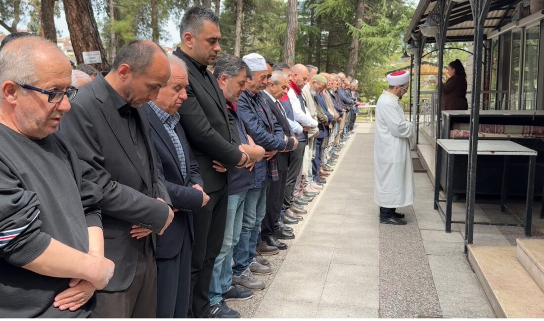 KAHRAMANMARAŞ’TA OKULA YÖNELİK DÜZENLENEN SALDIRILARDA HAYATINI KAYBEDENLER İÇİN KARABÜK’TE GIYABİ