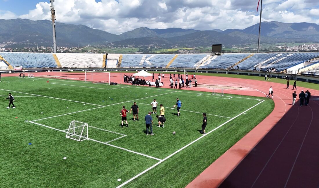 Karabük Üniversitesi’nde (KBÜ) düzenlenen "2. Geleneksel KBÜ Spor Oyunları", yaklaşık
