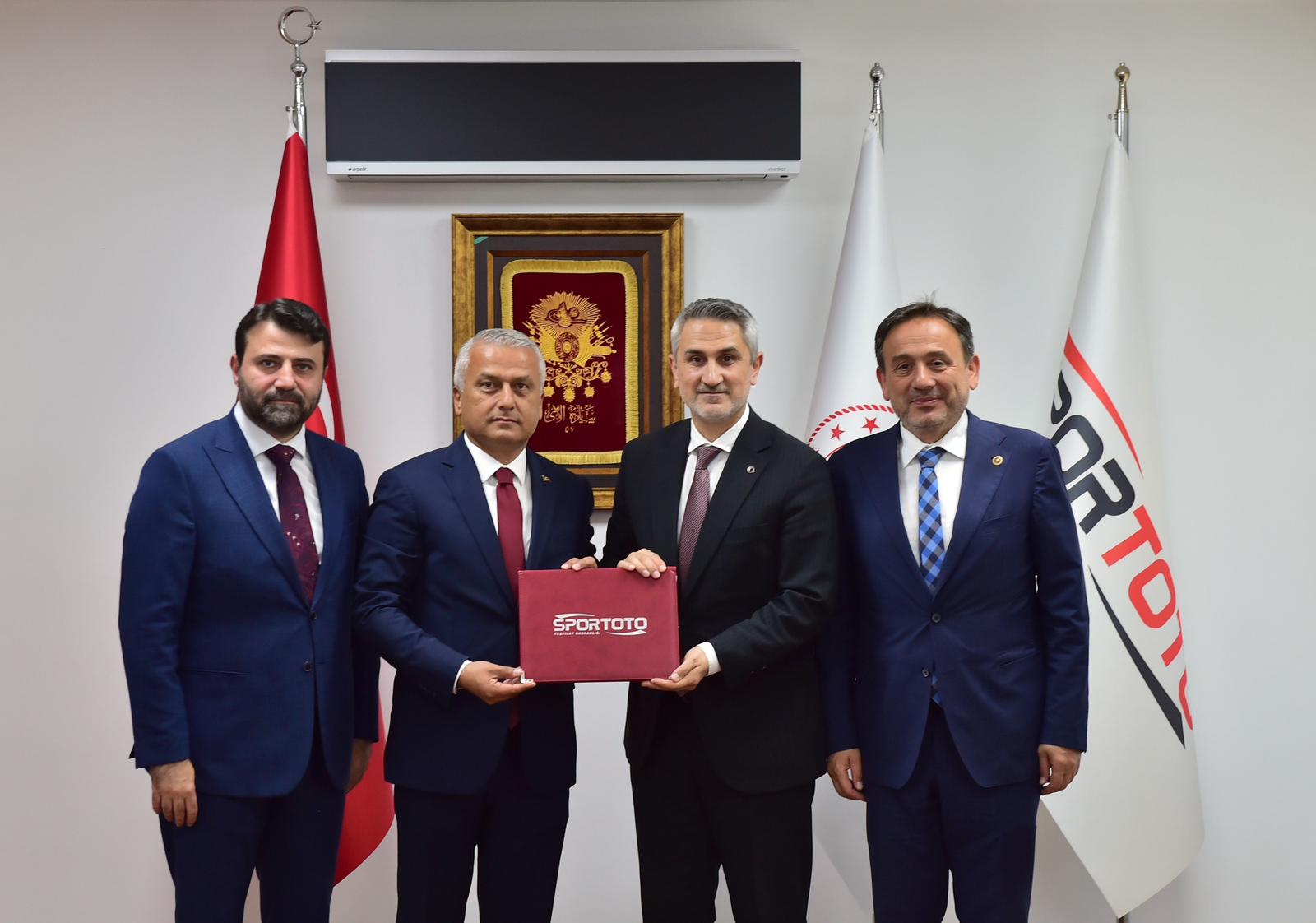 AK Parti Karabük Milletvekilleri Cem Şahin ve Ali Keskinkılıç, Keltepe