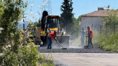 KARABÜK BELEDİYESİ FEN İŞLERİ MÜDÜRLÜĞÜ EKİPLERİ, KULLANIM ÖMRÜNÜ TAMAMLAYAN YOLLARI