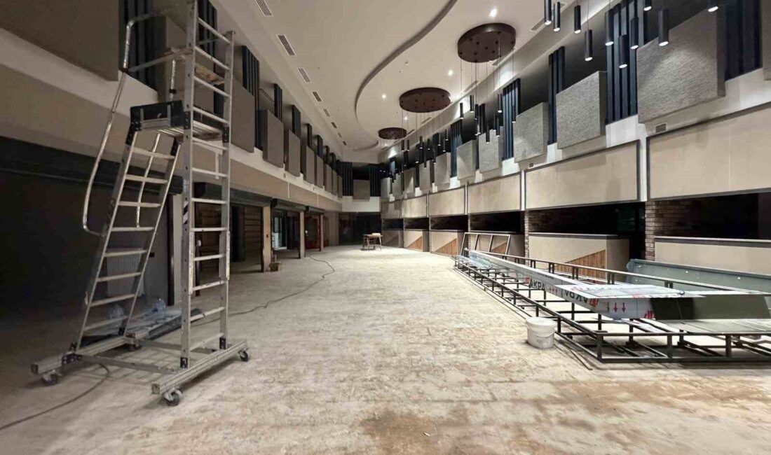Karabük’ün yenilenmiş terminalinde sona doğru KARABÜK BELEDİYE BAŞKANI ÖZKAN ÇETİNKAYA, YAPIMI DEVAM EDEN YENİ ŞEHİRLERARASI
