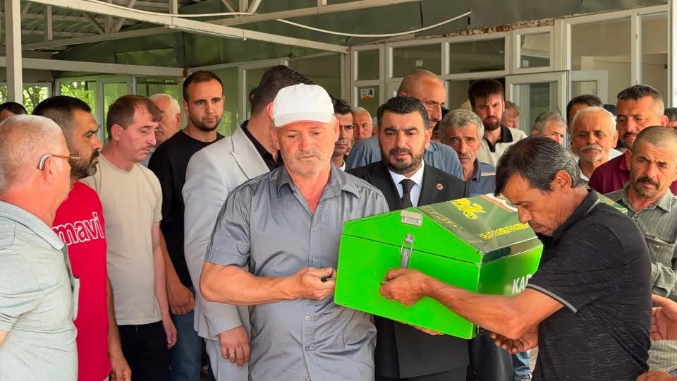 KARABÜK’TE ÇIKAN EV YANGININDA YAŞAMINI YİTİREN 2 YAŞINDAKİ BERKANT KURT,