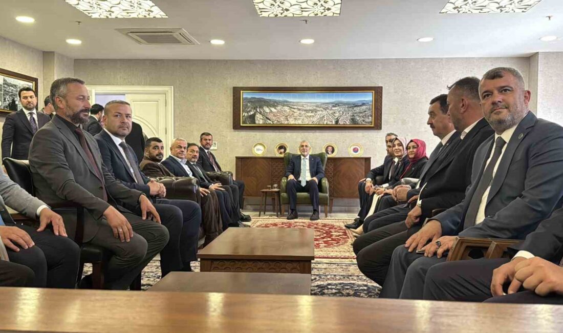 ÇALIŞMA VE SOSYAL GÜVENLİK BAKANI PROF. DR. VEDAT IŞIKHAN, KARABÜK