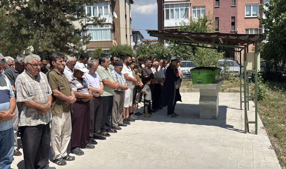 Karabük’te yaya geçidinden geçmeye çalışırken otomobilin çarpması sonucu kaldırıldığı hastanede