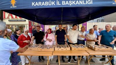 AK PARTİ KARABÜK İL BAŞKANLIĞI, MEVLİD KANDİLİ DOLAYISIYLA VATANDAŞLARA LOKMA