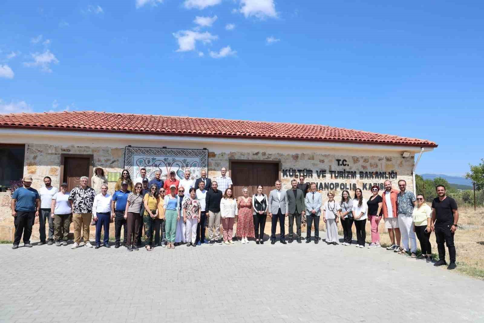 Karabük Üniversitesi (KBÜ) ve Granada Üniversitesi tarafından "Arkeo-Terapi: Yaşayan Kültürel