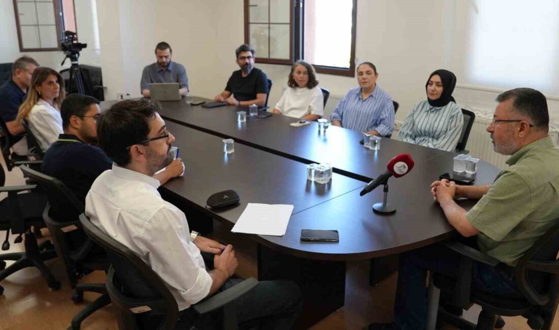 KBÜ’de yeni dönem hedefleri İletişim Fakültesinde ele alındı KARABÜK ÜNİVERSİTESİ (KBÜ) REKTÖRÜ VE SAFRANBOLU TÜRKER İNANOĞLU İLETİŞİM FAKÜLTESİ