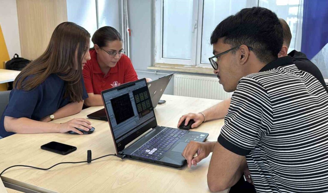 Roketten 5G’ye: KBÜ’lü gençlerin çip tasarımı finalde KARABÜK ÜNİVERSİTESİ ELEKTRİK-ELEKTRONİK MÜHENDİSLİĞİ ÖĞRENCİLERİ