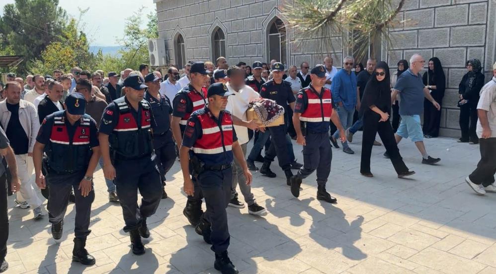 Bartın'ın Amasra ilçesinde meydana gelen trafik kazasında ağır yaralanan ve