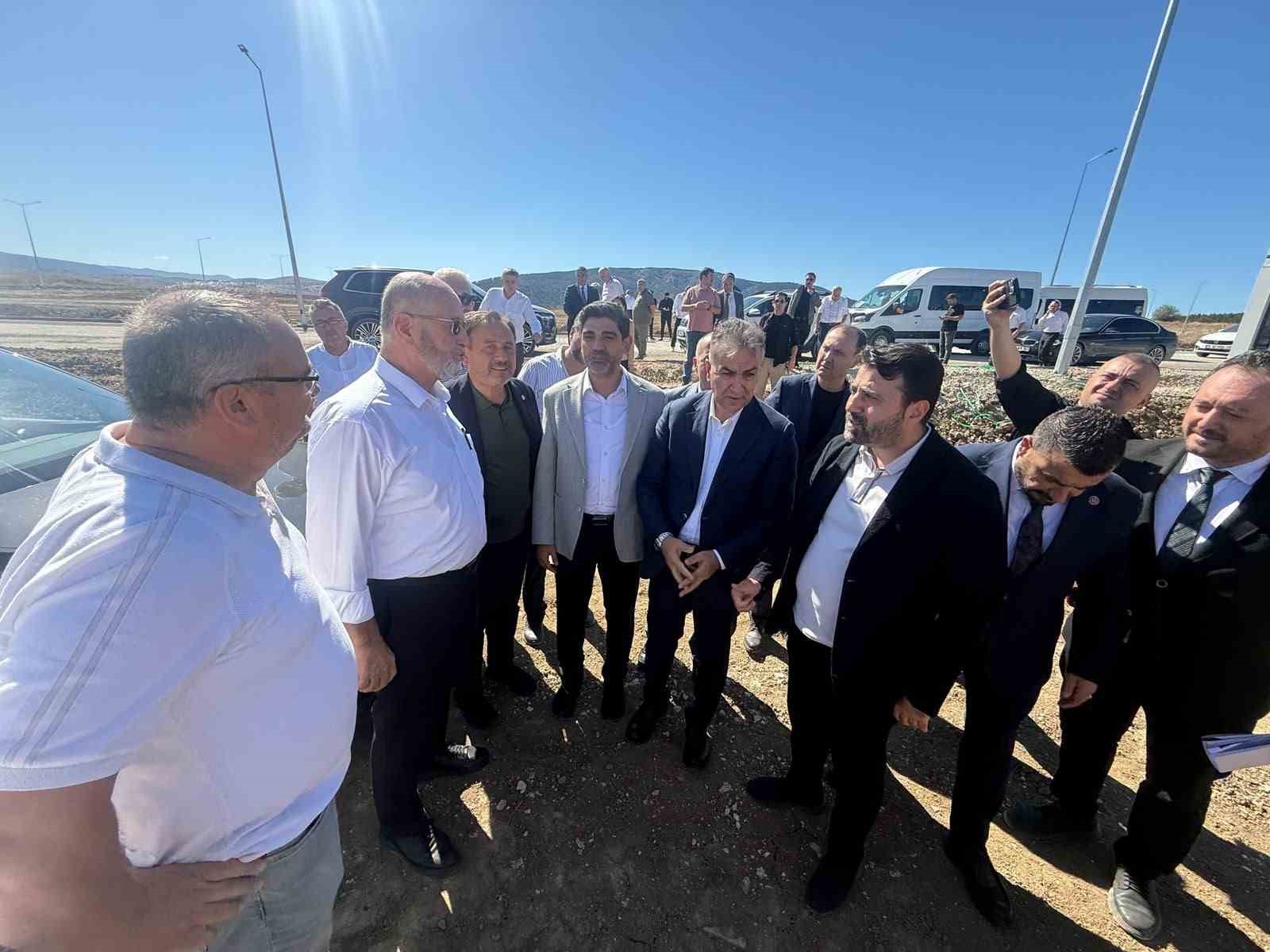 KARABÜK VALİSİ OKTAY ÇAĞATAY BERABERİNDE AK PARTİ KARABÜK MİLLETVEKİLLERİ CEM
