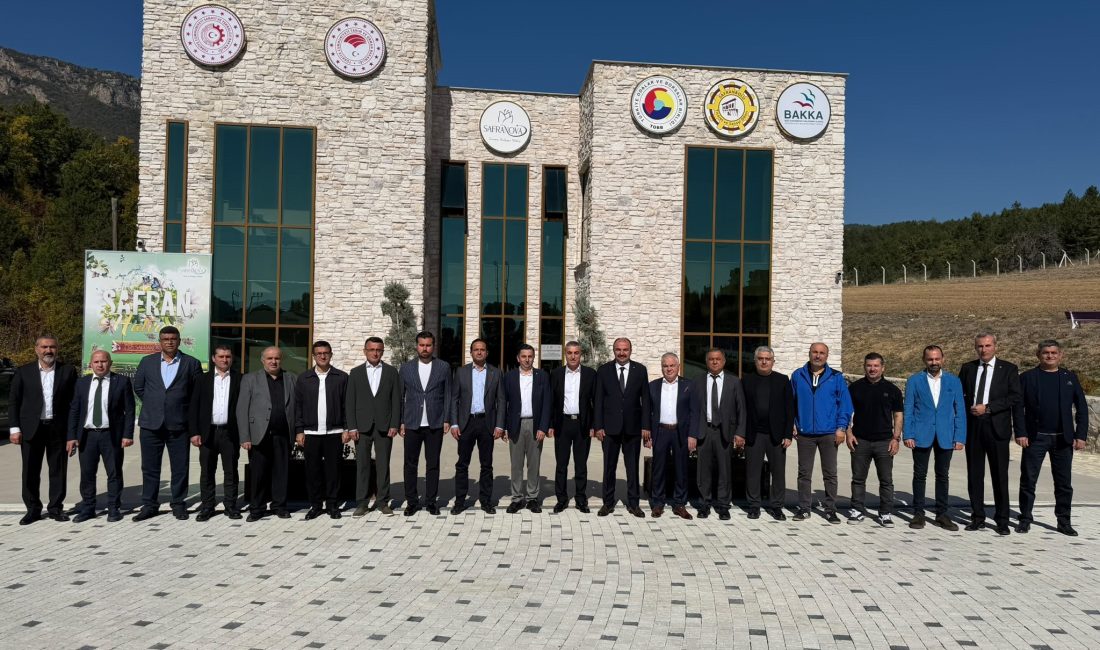 Ünal ve Altuntepe yeniden seçildi Safranbolu Ticaret ve Sanayi Odasında (TSO) gerçekleştirilen seçimlerde Meclis Başkanlığına