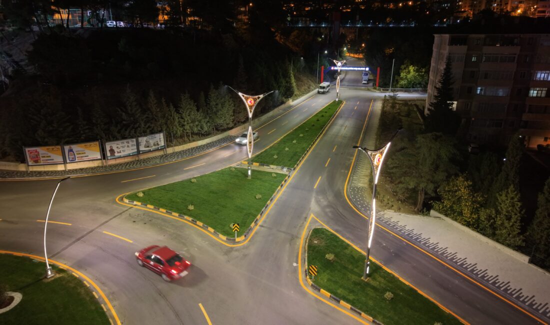 Karabük Belediyesi caddeleri yeniliyor Karabük Belediyesi tarafından dere ıslahının ardından asfalt, kaldırım, çevre düzenlemesi