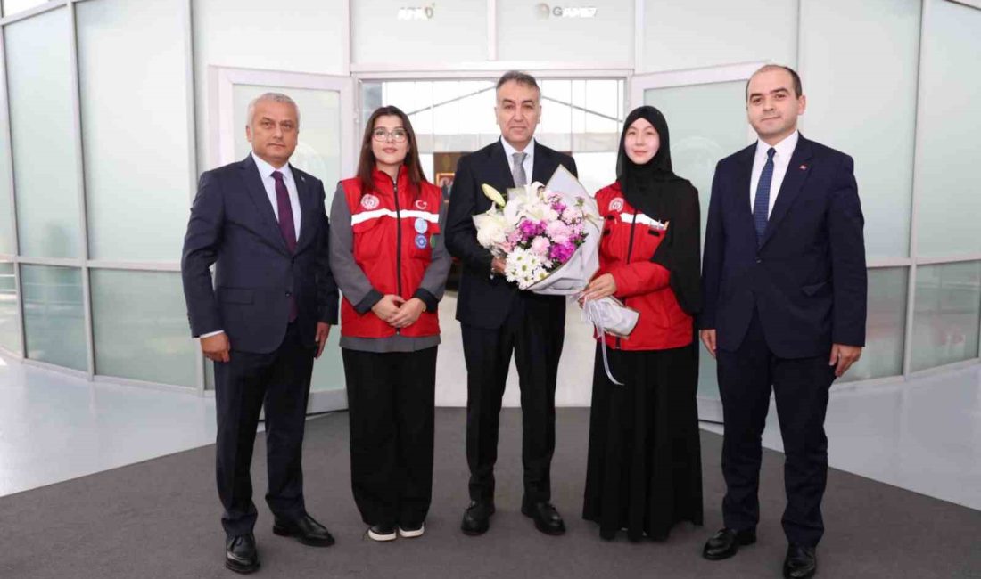 VALİ OKTAY ÇAĞATAY, GENÇLERİN GÖNÜLLÜLÜK FAALİYETLERİNDE YER ALMASININ TOPLUMSAL DAYANIŞMA
