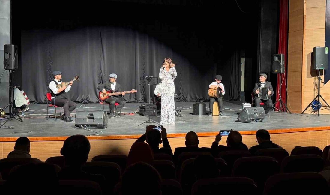 Karabük’te Azerbaycan ezgileri yankılandı KARABÜK BELEDİYESİ TARAFINDAN DÜZENLENEN GRUP ŞUŞA KONSERİNDE, AZERBAYCAN'IN GELENEKSEL MÜZİĞİ