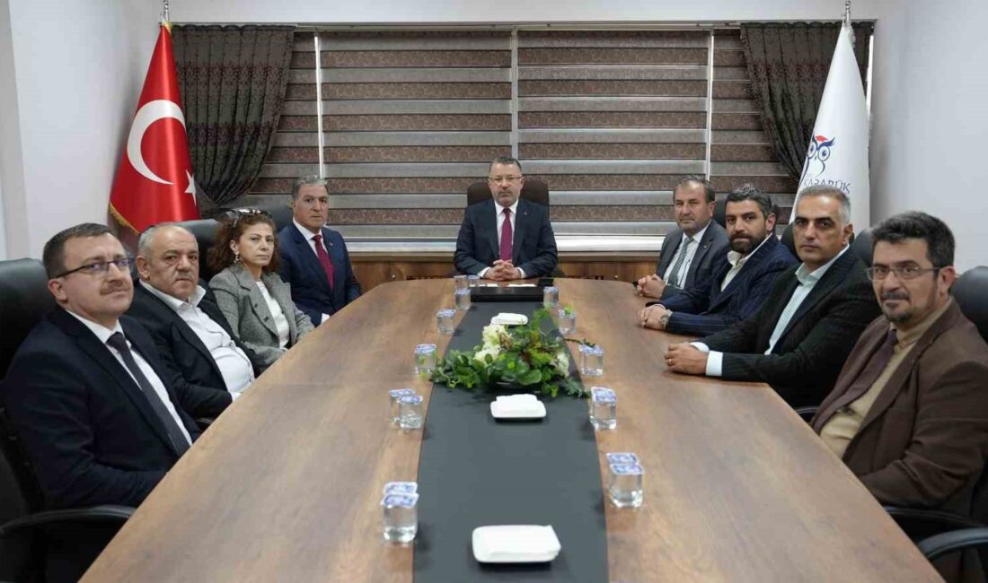 Rektör Kırışık, Karabük TSO heyetiyle bir araya geldi KARABÜK TİCARET VE SANAYİ ODASI (KTSO) MECLİS BAŞKANI MURAT SÖNMEZ